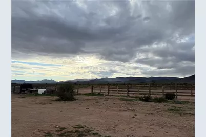 5938 Eden Road, Golden Valley, AZ 86413 - Photo 16