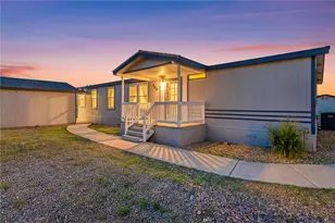 669 Oak Ave, Bullhead City, AZ 86429 - Photo 2