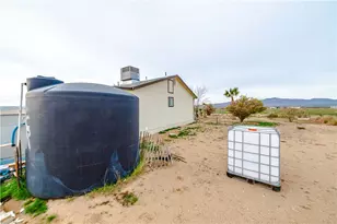 14948 N Canyon Dr, Dolan Springs, AZ 86441 - Photo 52