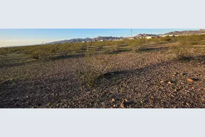 005A Estrella, Golden Valley, AZ 86413 - Photo 14