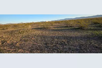 005A Estrella, Golden Valley, AZ 86413 - Photo 16