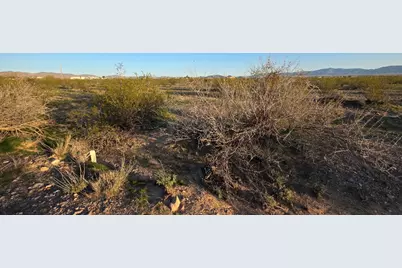 005A Estrella, Golden Valley, AZ 86413 - Photo 20