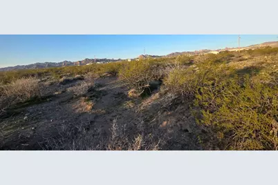 306-44-005B Estrella, Golden Valley, AZ 86413 - Photo 4