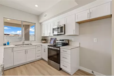 3360 Landon Drive #7-102, Bullhead City, AZ 86429 - Photo 6