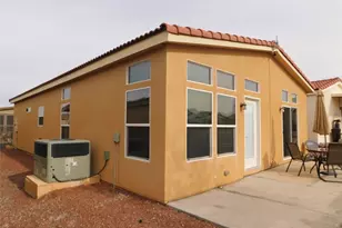 2286 Felipe Dr, Bullhead City, AZ 86442 - Photo 6