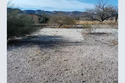 3836 W Third Ave., Yucca, AZ 86438 - Photo 8
