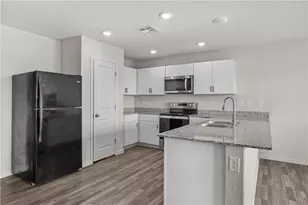 2228 E Sand Crk Dr, Fort Mohave, AZ 86426 - Photo 4