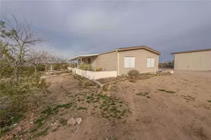 4275 W Abrigo Dr, Golden Valley, AZ 86413 - Photo 2