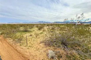 6766 N Stewart Mountain Rd, Golden Valley, AZ 86413 - Photo 28