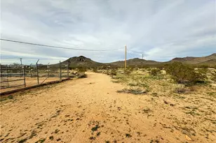 6766 N Stewart Mountain Rd, Golden Valley, AZ 86413 - Photo 8