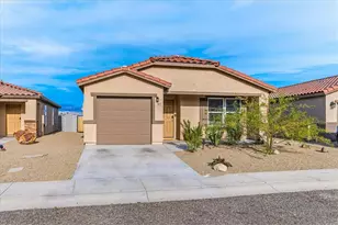 2431 Tapatio Dr, Bullhead City, AZ 86442 - Photo 2