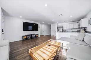 2431 Tapatio Dr, Bullhead City, AZ 86442 - Photo 4