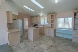 5845 W Abrigo Dr, Golden Valley, AZ 86413 - Photo 4