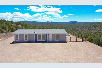 18205 E Globe Willow Drive, Kingman, AZ 86401 - Photo 2