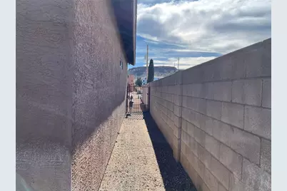 1711 Florence Avenue, Kingman, AZ 86401 - Photo 16