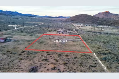 7457 N Massachusetts Drive, Kingman, AZ 86409 - Photo 2