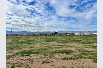 106B W Shipp Drive, Golden Valley, AZ 86413 - Photo 2