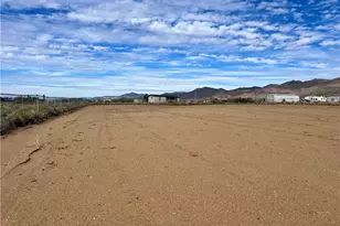 306-36-005N W Abrigo Dr, Golden Valley, AZ 86413 - Photo 1