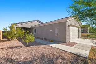 2741 Wilderness Ln, Bullhead City, AZ 86442 - Photo 2
