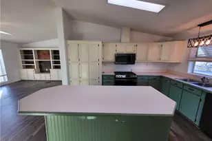 27151 N Apple Dr, Meadview, AZ 86444 - Photo 14