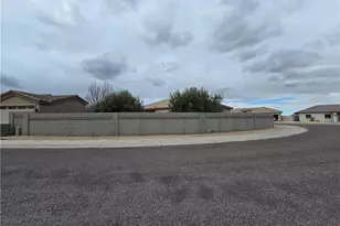 2452 Graystone Dr, Kingman, AZ 86409 - Photo 4