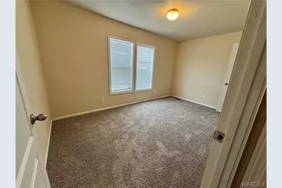 2390 E Devlin Avenue, Kingman, AZ 86409 - Photo 12