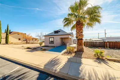 310 E Oak Street, Kingman, AZ 86401 - Photo 2
