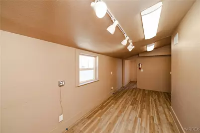 310 E Oak Street, Kingman, AZ 86401 - Photo 18