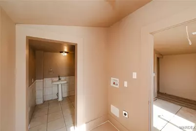 310 E Oak Street, Kingman, AZ 86401 - Photo 14