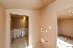 310 E Oak St, Kingman, AZ 86401 - Photo 14
