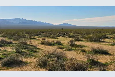 517 S Dale Evans Road, Yucca, AZ 86438 - Photo 16