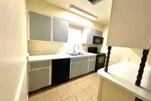 2186 Redondo Ln, Bullhead City, AZ 86442 - Photo 8