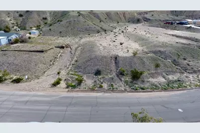 3850 Rising Sun Road, Bullhead City, AZ 86442 - Photo 6