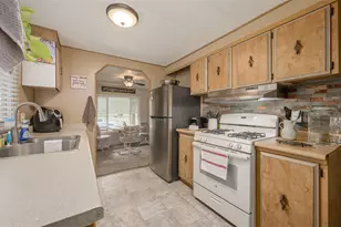 587 Citrus St, Bullhead City, AZ 86442 - Photo 32