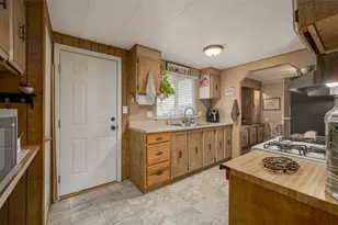 587 Citrus St, Bullhead City, AZ 86442 - Photo 34