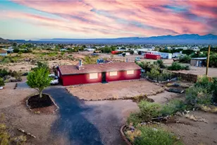 3592 W Agua Fria Dr, Golden Valley, AZ 86413 - Photo 2