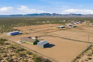 4670 W Shipp Dr, Golden Valley, AZ 86413 - Photo 10