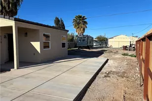 579 Paseo Del Rio, Bullhead City, AZ 86442 - Photo 2