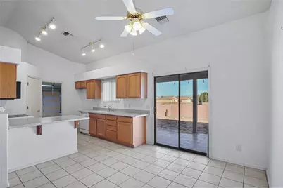 10106 N Concho Drive, Kingman, AZ 86401 - Photo 8