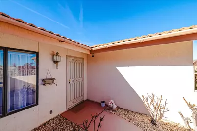 985 Country Club Drive, Kingman, AZ 86401 - Photo 12