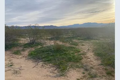 2885 S Manzanita Road, Golden Valley, AZ 86413 - Photo 4