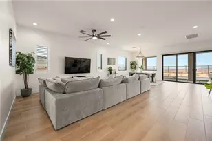 3243 Esmerelda Dr Dr, Bullhead City, AZ 86429 - Photo 18