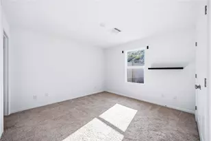 2400 Tapatio Dr, Bullhead City, AZ 86442 - Photo 16