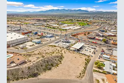 1730 Agate Circle, Bullhead City, AZ 86442 - Photo 8