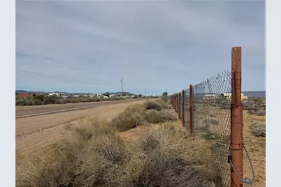 3868 N Teddy Roosevelt Road, Golden Valley, AZ 86413 - Photo 2