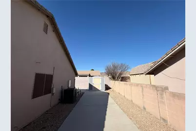 2121 Dale Evans Way, Kingman, AZ 86409 - Photo 10