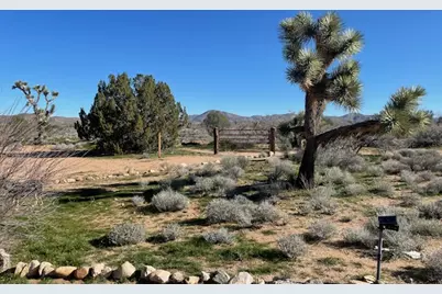 21422 S Appaloosa Road, Yucca, AZ 86438 - Photo 52