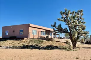21422 S Appaloosa Rd, Yucca, AZ 86438 - Photo 2