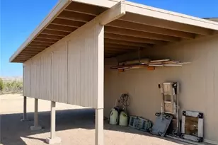 21422 S Appaloosa Rd, Yucca, AZ 86438 - Photo 36