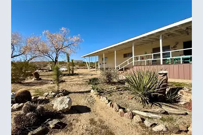 435 W Meadview Boulevard, Meadview, AZ 86444 - Photo 2